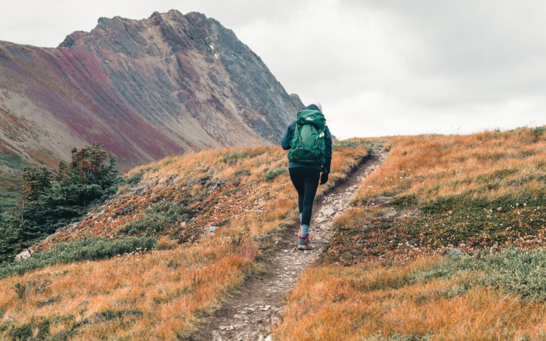 Cómo viajar más y gastar menos sin sentir que te estás perdiendo de algo